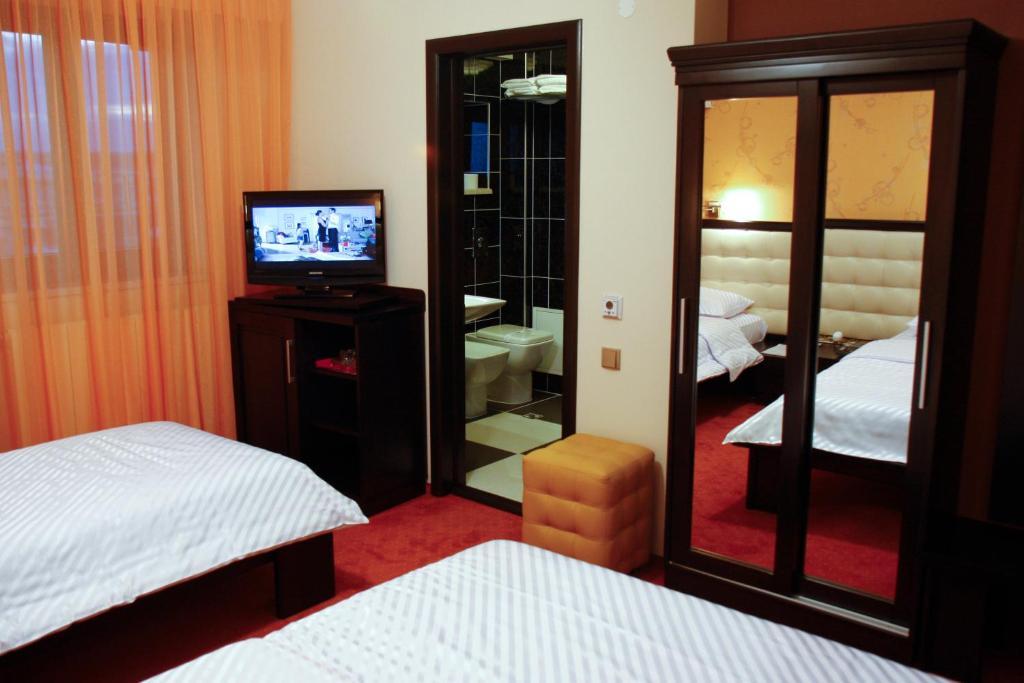Hotel Anna Junior Târgu Jiu Pokój zdjęcie