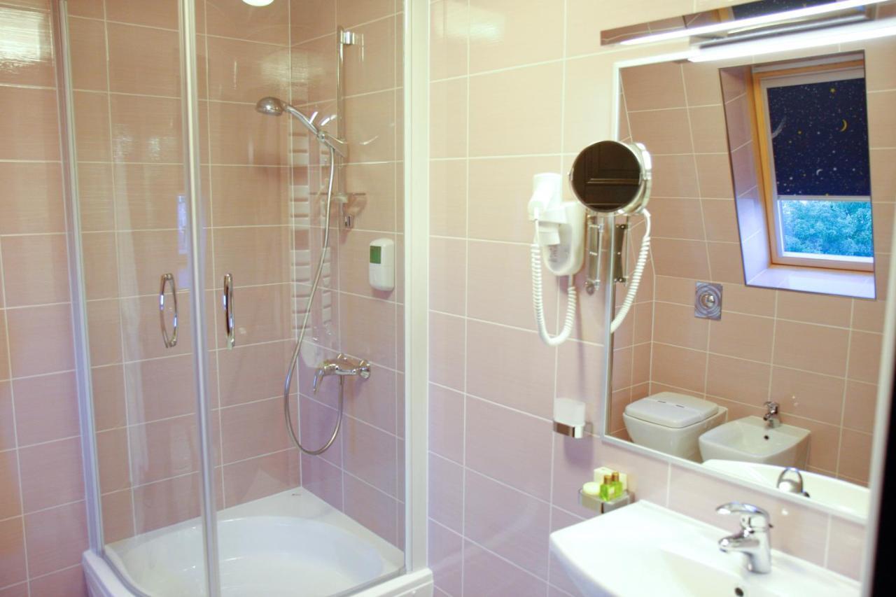 Hotel Anna Junior Târgu Jiu Zewnętrze zdjęcie